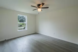 7821 Ethel St, Houston, TX 77028 - Photo 11