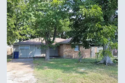 1314 N Natchez Drive, Texas City, TX 77591 - Photo 1