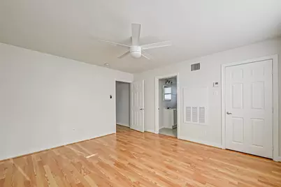 218 E 14th Street, Houston, TX 77008 - Photo 9