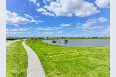 9607 Sterling Arbor Drive, Baytown, TX 77521 - Photo 33