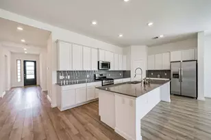 9607 Sterling Arbor Dr, Baytown, TX 77521 - Photo 3