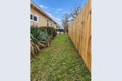 7617 Delavan Drive, Houston, TX 77028 - Photo 39