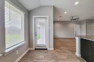 8122 Hush Hts Dr, Rosharon, TX 77583 - Photo 7