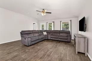 11586 Gingerland Dr, Conroe, TX 77304 - Photo 17