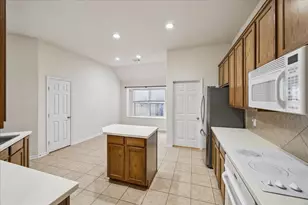 19403 Valiant Woods Dr, Spring, TX 77379 - Photo 11