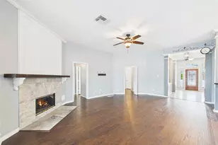 111 Bending Brook Ln, Dickinson, TX 77539 - Photo 27