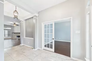 111 Bending Brook Ln, Dickinson, TX 77539 - Photo 11