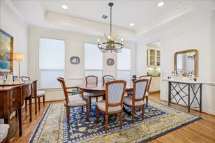 2025 Park St, Houston, TX 77019 - Photo 9