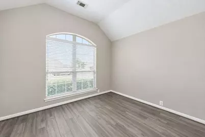 9010 Sunrise Trail, Pearland, TX 77584 - Photo 5