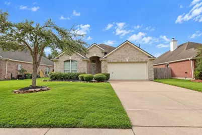 9010 Sunrise Trail, Pearland, TX 77584 - Photo 3