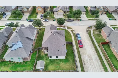 6530 Hunters Creek Lane, Baytown, TX 77521 - Photo 37