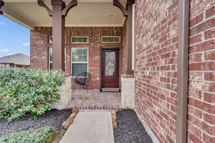 6530 Hunters Creek Ln, Baytown, TX 77521 - Photo 3