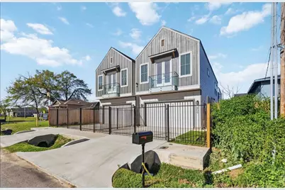 7809 Dyer St, Houston, TX 77088 - Photo 3