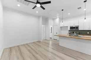 7809 Dyer St, Houston, TX 77088 - Photo 21