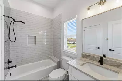 7809 Dyer St, Houston, TX 77088 - Photo 25