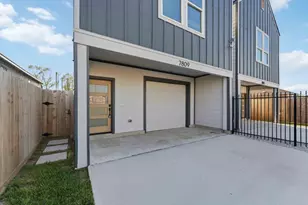 7809 Dyer St, Houston, TX 77088 - Photo 27