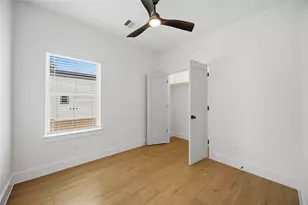 3324 Francis Ct, Houston, TX 77004 - Photo 19