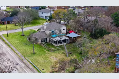 527 S Ohio Avenue, La Porte, TX 77571 - Photo 5