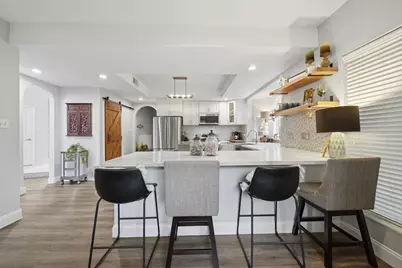 527 S Ohio Avenue, La Porte, TX 77571 - Photo 13