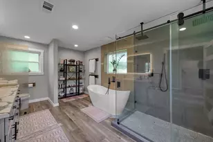 204 Springs Edge Dr, Conroe, TX 77356 - Photo 19