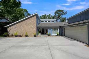 204 Springs Edge Dr, Conroe, TX 77356 - Photo 3