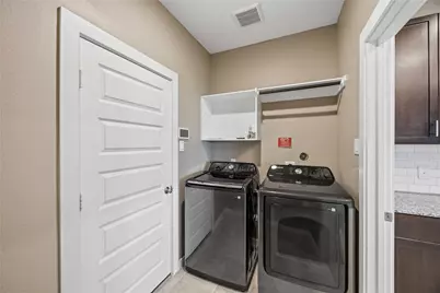 1239 Cascade Hills Drive, Rosharon, TX 77583 - Photo 13