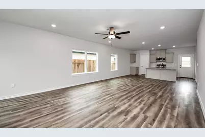18724 Loom Drive, Conroe, TX 77306 - Photo 15