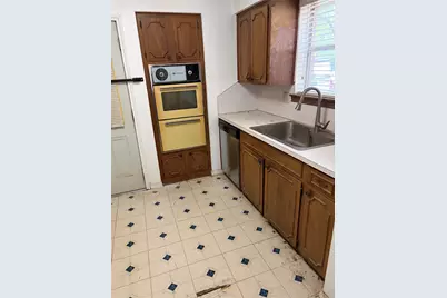 2415 Tinechester Drive, Houston, TX 77339 - Photo 15