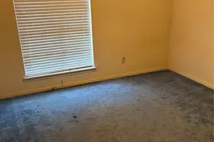 2415 Tinechester Dr, Houston, TX 77339 - Photo 9