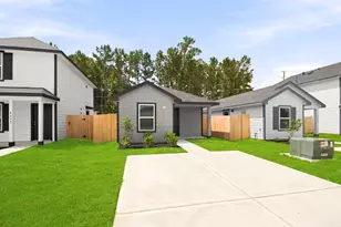2421 Twin Ct, Splendora, TX 77372 - Photo 3