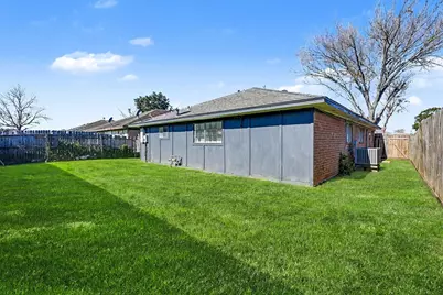 1805 Chickadee Drive, League City, TX 77573 - Photo 17