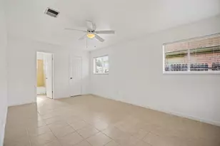 1805 Chickadee Dr, League City, TX 77573 - Photo 11