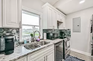 18223 E De Vaca, Galveston, TX 77554 - Photo 35