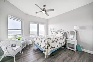 18223 E De Vaca, Galveston, TX 77554 - Photo 39