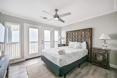 18223 E De Vaca, Galveston, TX 77554 - Photo 31
