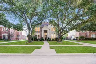 2027 Westshore Dr, Missouri City, TX 77459 - Photo 1