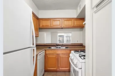 711 Holiday Drive #42, Galveston, TX 77550 - Photo 3