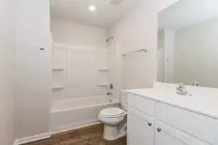 8206 Sunberry Shadow Dr, Houston, TX 77016 - Photo 15