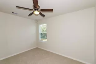 8206 Sunberry Shadow Dr, Houston, TX 77016 - Photo 13