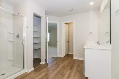 8206 Sunberry Shadow Drive, Houston, TX 77016 - Photo 11