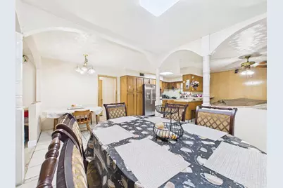 8206 Dillon Street, Houston, TX 77061 - Photo 17