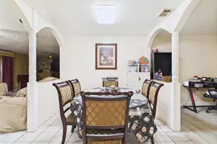 8206 Dillon St, Houston, TX 77061 - Photo 19