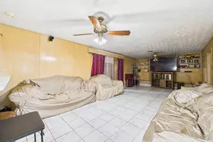 8206 Dillon St, Houston, TX 77061 - Photo 23