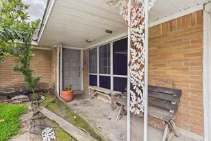 8206 Dillon St, Houston, TX 77061 - Photo 5