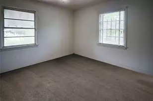 5234 Wilmington St, Houston, TX 77033 - Photo 13