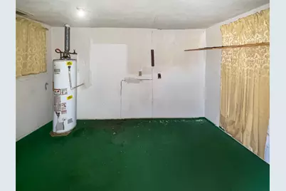 5234 Wilmington Street, Houston, TX 77033 - Photo 9