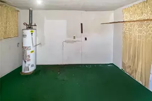 5234 Wilmington St, Houston, TX 77033 - Photo 9