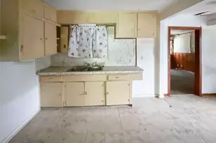 5234 Wilmington St, Houston, TX 77033 - Photo 5