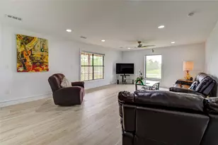 8204 S Humble Camp Rd, Dickinson, TX 77539 - Photo 17