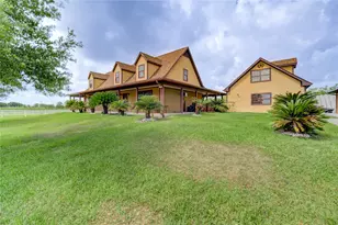 8204 S Humble Camp Rd, Dickinson, TX 77539 - Photo 3